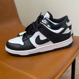 Nike Panda Dunks Low